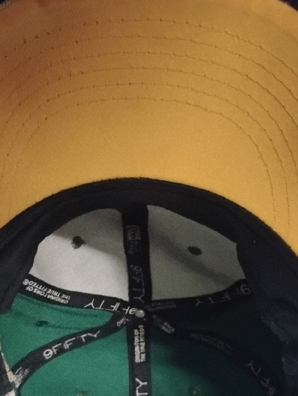 New Era Green and Yellow Green Bay Snapback Cap - Picture 8 of 8